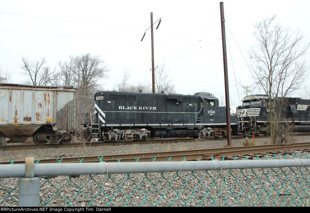 BRW 1856 arriving on NS local H03